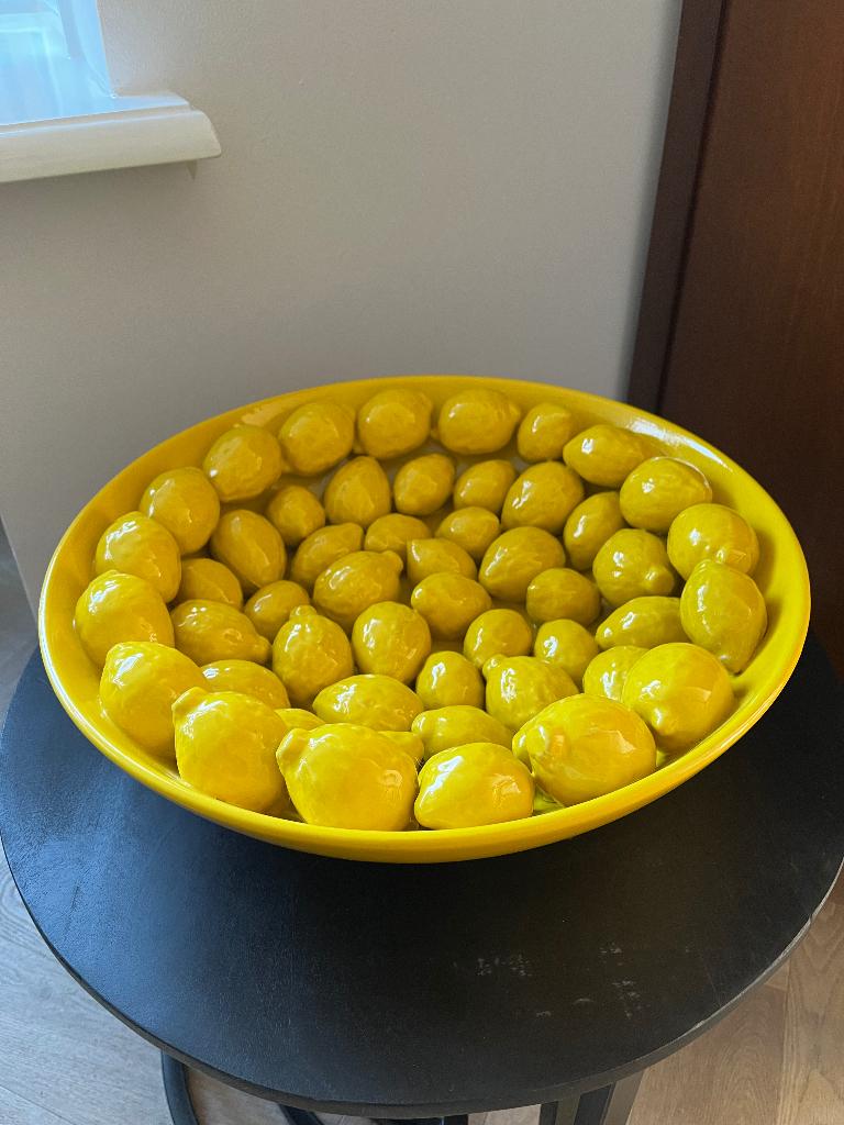 Kunstobject! Prachtige schaal met citroenen, Ophalen, Porselein of Keramiek, Schaal, Rond