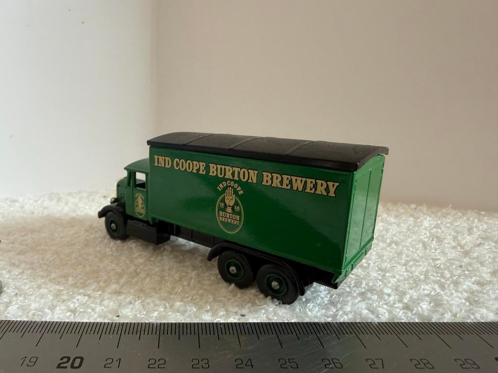 Lledo Days Gone Scammell 6w Truck - Ind Coope Burton Brewery, Overige merken, Gebruikt, 1:50 of kleiner, Ophalen of Verzenden
