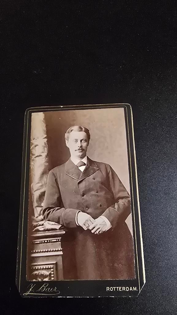 Antieke foto van een heer, J. Baur, Rotterdam, Ophalen of Verzenden