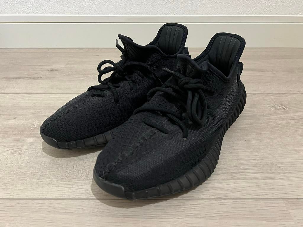 Adidas Yeezy Boost 350 V2 Onyx - 43 1/3 -, Kleding | Heren, Schoenen, Zwart, Ophalen of Verzenden, Yeezy, Sneakers of Gympen