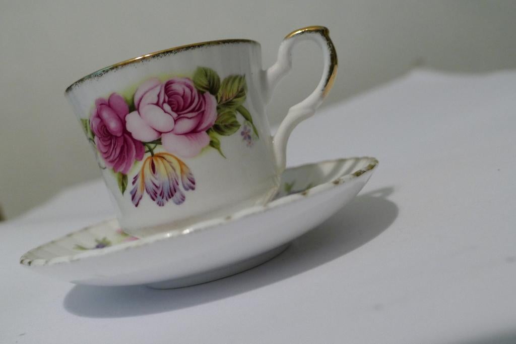 Royal Stafford elegance kop en schotel, Ophalen of Verzenden, Aardewerk, Wedgwood, Kop(pen) en/of Schotel(s)