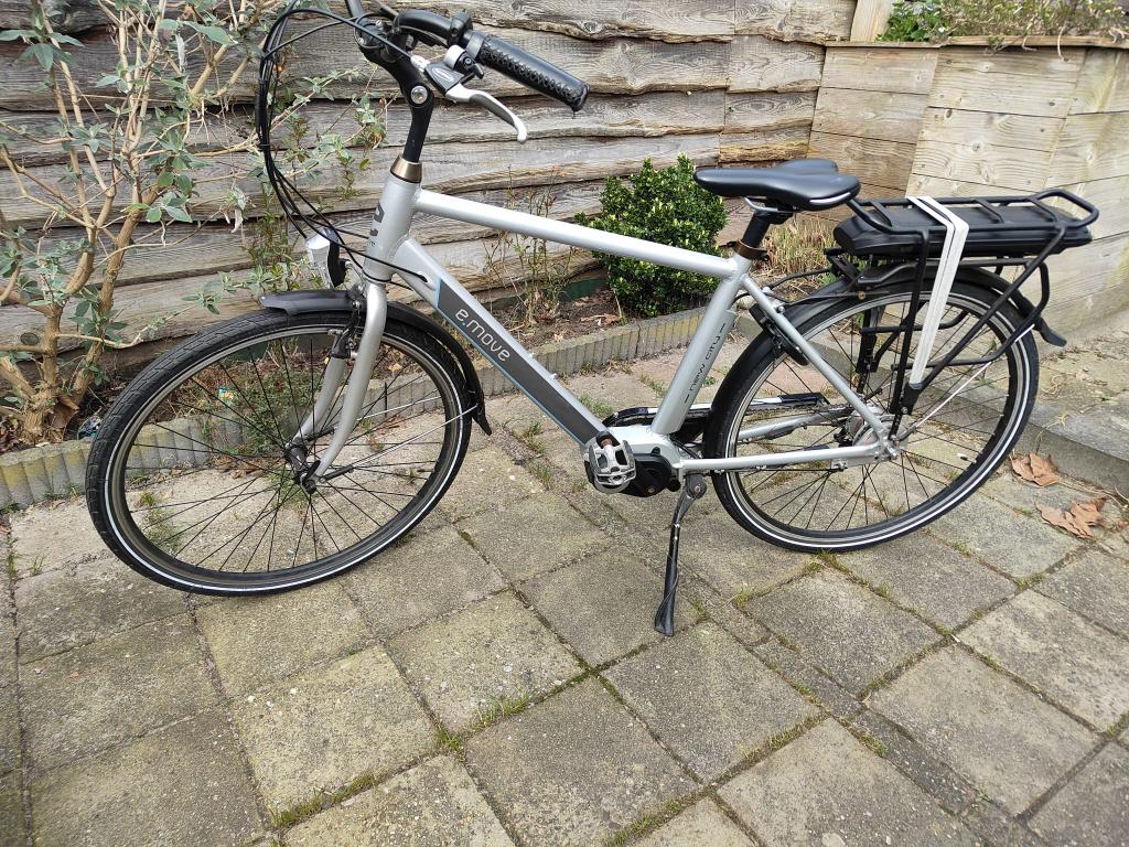 Ebike e.move new city, Gebruikt, 55 tot 59 cm, 30 tot 50 km per accu, Ophalen