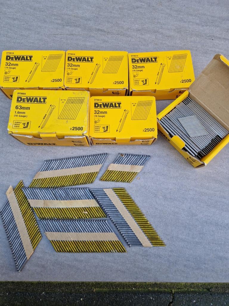 DeWalt tacker spijkers 32mm en 63mm, Ophalen, Zo goed als nieuw, 50 tot 100 mm, Spijkers