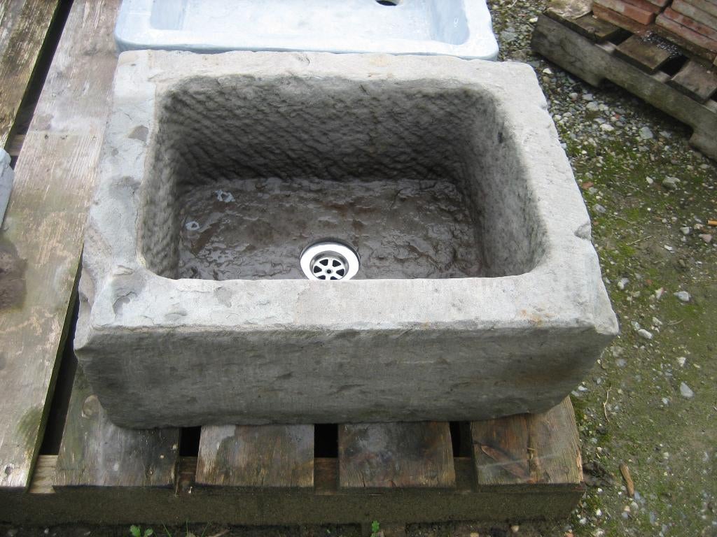 mooie oude diepe franse hardstenen pompbak,gootsteen, Ophalen
