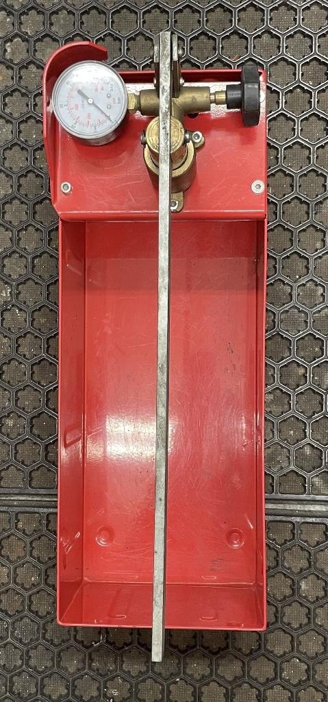 Vloeistof afprespomp, Ophalen, Zo goed als nieuw