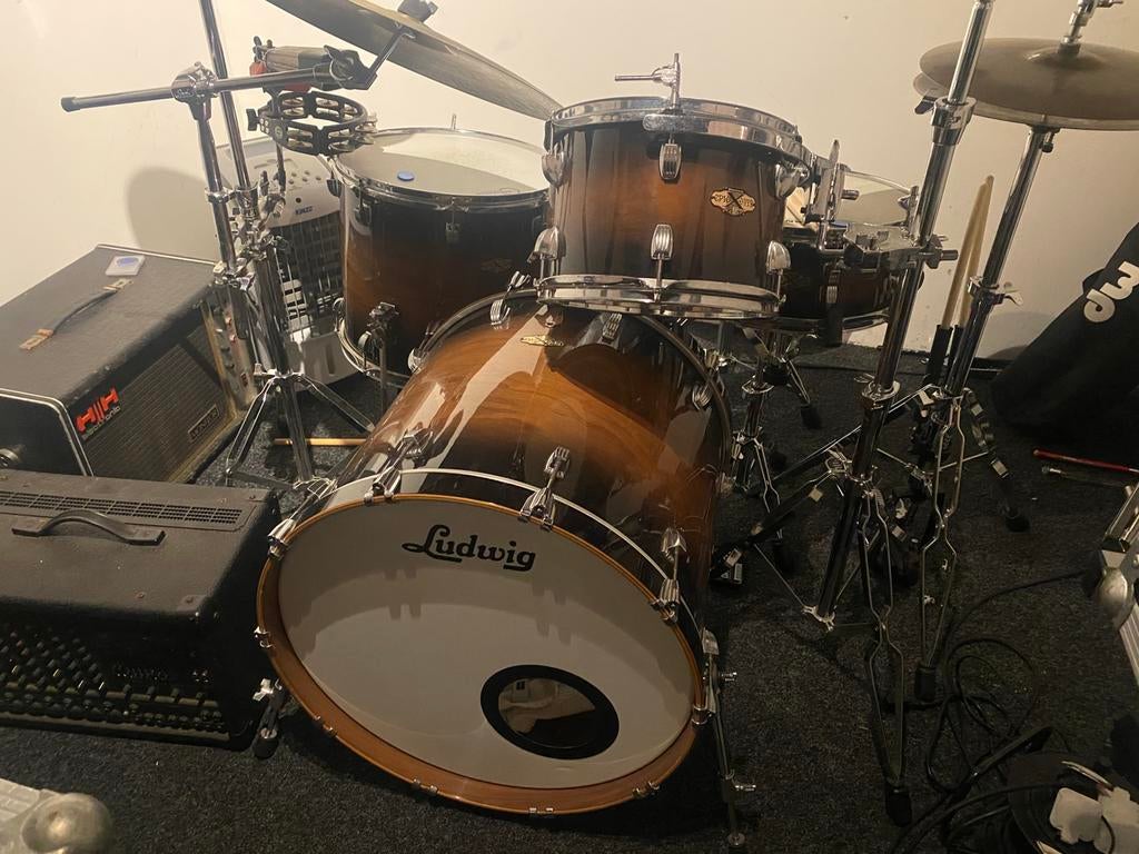 Ludwig drumkit ,Epic X compleet met statieven en cymbals, Ophalen, Ludwig drums, Www.ludwigdrums.com, Zo goed als nieuw