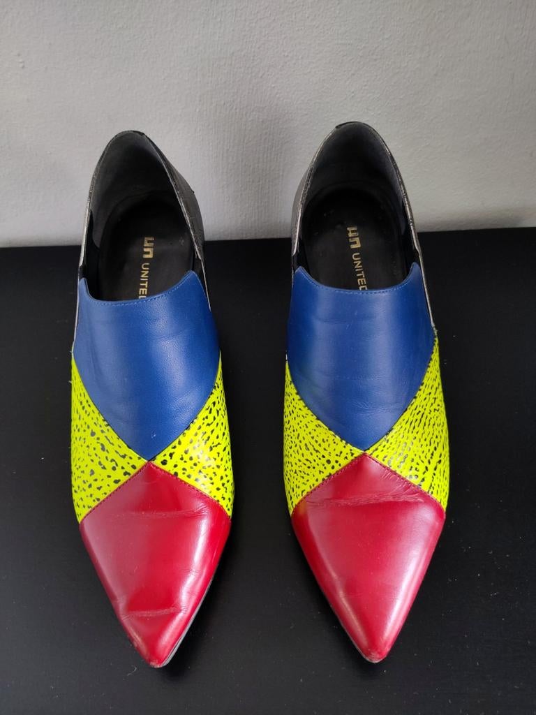 Pump van United Nude, mt 38, rood fluogeel, blauw en zilver, Ophalen of Verzenden, Rood