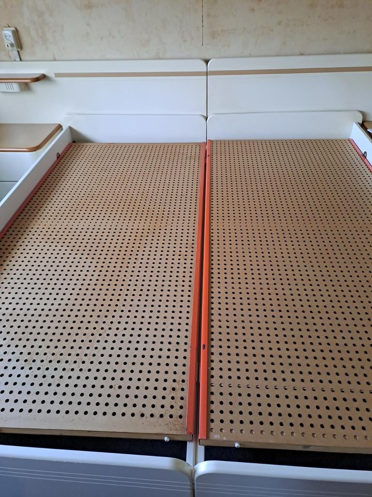Bed met ombouw, Ophalen, Gebruikt, Tweepersoons, 180 cm