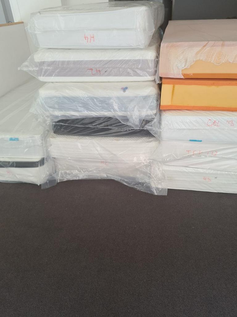 Partij pocketvering matrassen A merken vanaf €75 per stuk !, Ophalen of Verzenden, Overige maten, Matras, Nieuw