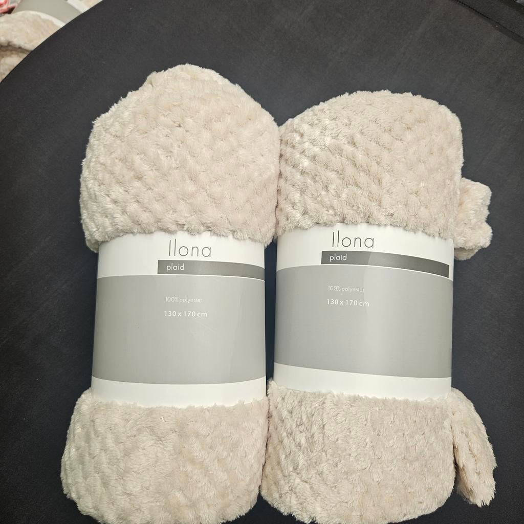 2 plaid nieuw 130x170, Huis en Inrichting, Woonaccessoires | Plaids en Woondekens, Ophalen of Verzenden, Nieuw