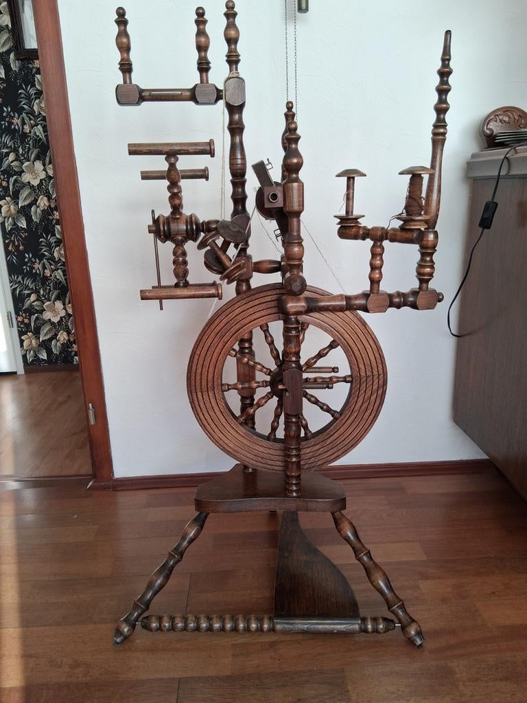 Prachtig eikenhouten spinnewiel oude ambachten, Ophalen, Gebruikt, Spinnewiel