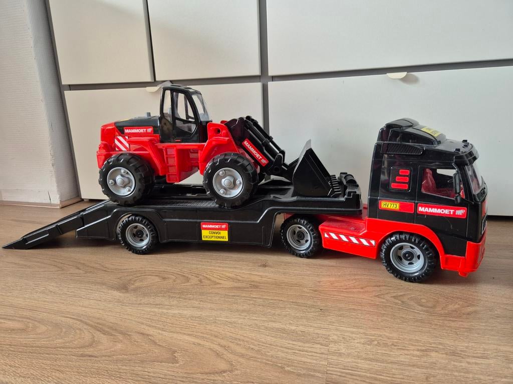 Mammoet vrachtwagen met oplegger, Ophalen of Verzenden