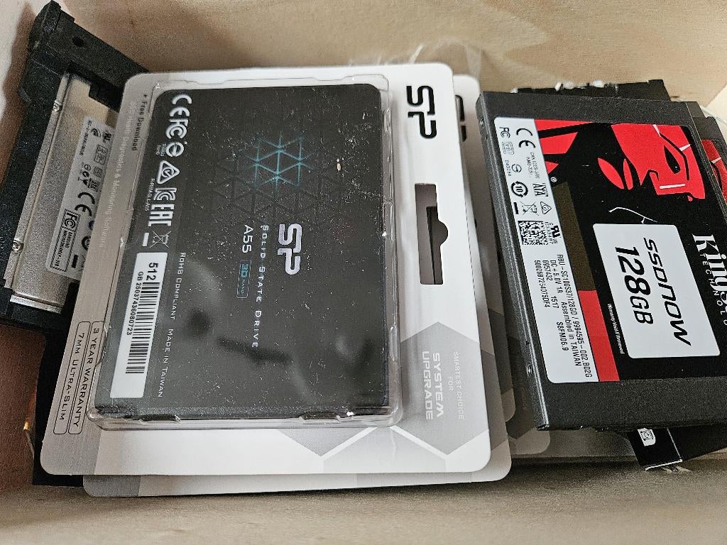 Te koop: 13 x SSD schijven, Computers en Software, Harde schijven, Intern, Diversen, Kingston, Nieuw