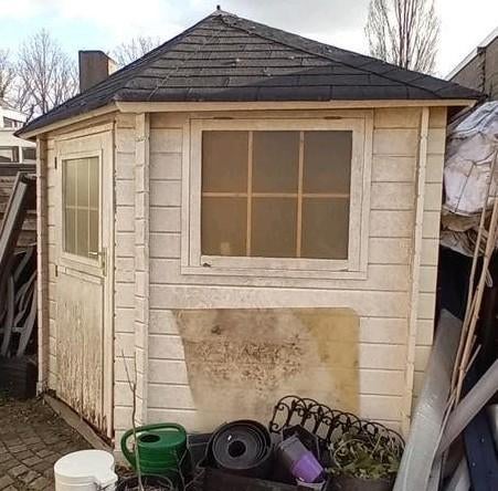 Opknapper: Houten tuinhuisje met ramen, Gebruikt, 2 ramen, Hout, Ophalen