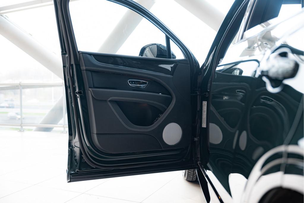 Bentley Bentayga V8 S | Rear Entertainment | Touring Spec |, Auto's, Automaat, Gebruikt, Vierwielaandrijving, 3996 cc