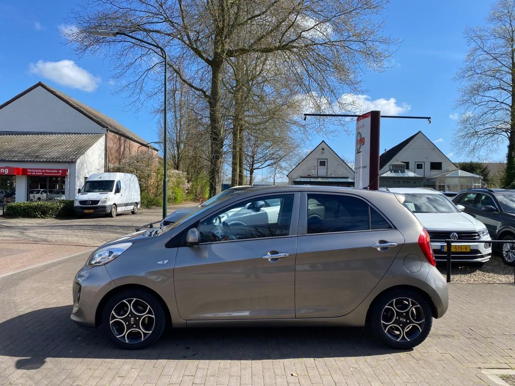 Kia PICANTO 1.0 CVVT FIRST EDITION / AIRCO-ECC / CRUISE CTR., Auto's, Kia, Voorwielaandrijving, Euro 5, Gebruikt, Origineel Nederlands