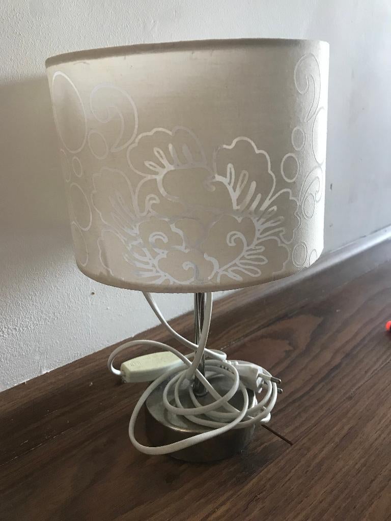 HEMA beige met bloemen tafellamp lamp bohemen 30 cm, Stof, Nieuw, Ophalen of Verzenden, Boho ibiza