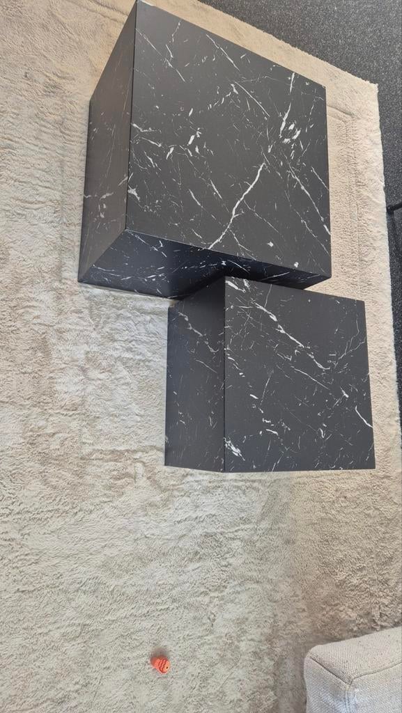 2 salontafels marmerlook zwart, Ophalen, Bord