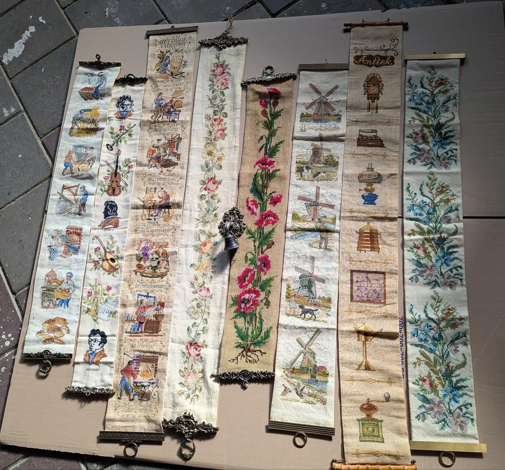 8 vintage  Geborduurd schelekorden, Ophalen of Verzenden