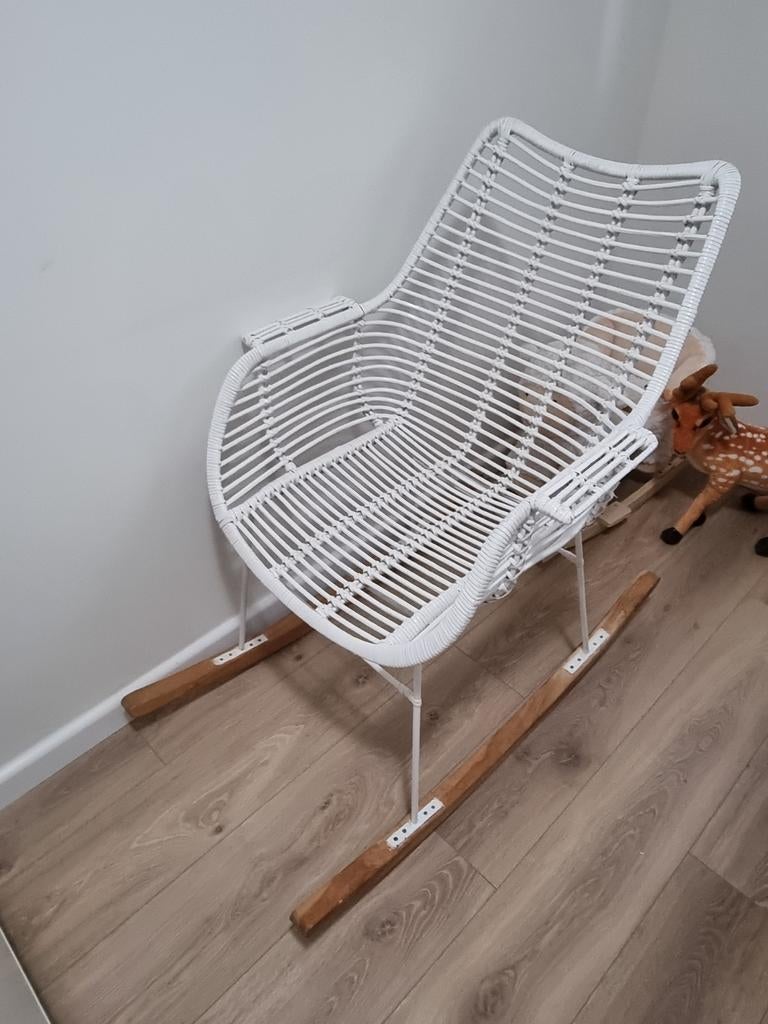 Witte schommelstoel, Huis en Inrichting, Stoelen, Ophalen
