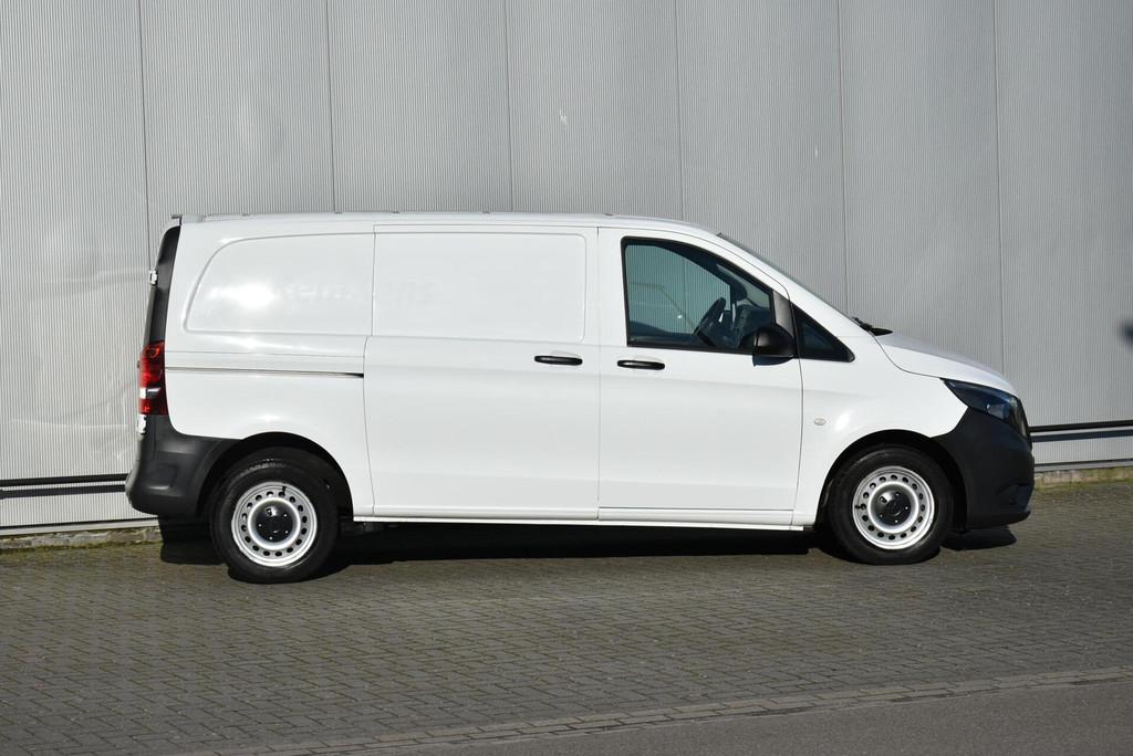 Mercedes Vito 111 CDI L1H1 Airco 3 Pers PDC Inrichting Euro6, Stof, Gebruikt, 4 cilinders, 2000 kg