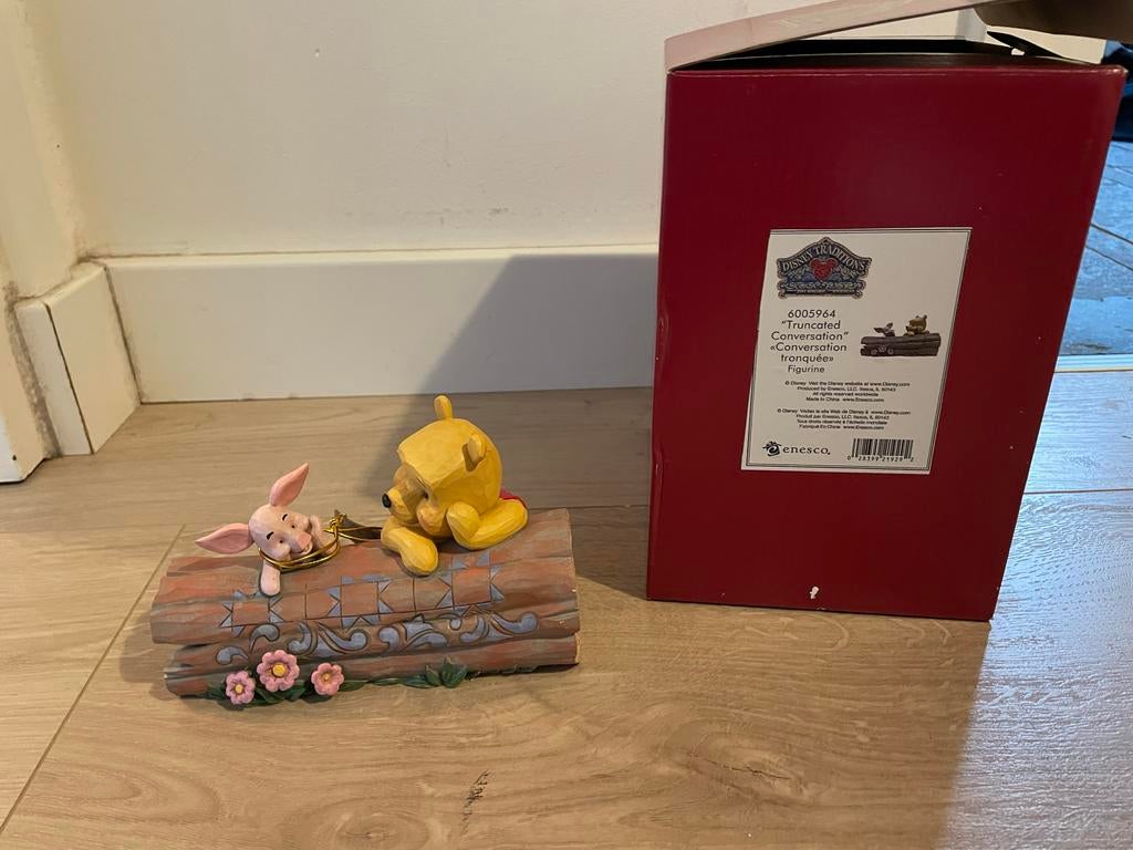 Disney Traditions Jim Shore Winnie de Poeh & Knorretje, Ophalen of Verzenden, Winnie de Poeh of vrienden, Zo goed als nieuw, Beeldje of Figuurtje