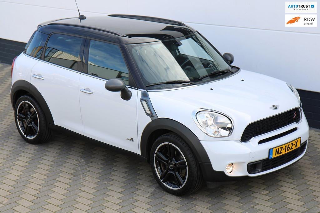 Mini Countryman 1.6 Cooper S ALL4 Navi Xenon Leer Navi APK !, Auto's, 1355 kg, Euro 5, 15 km/l, Gebruikt