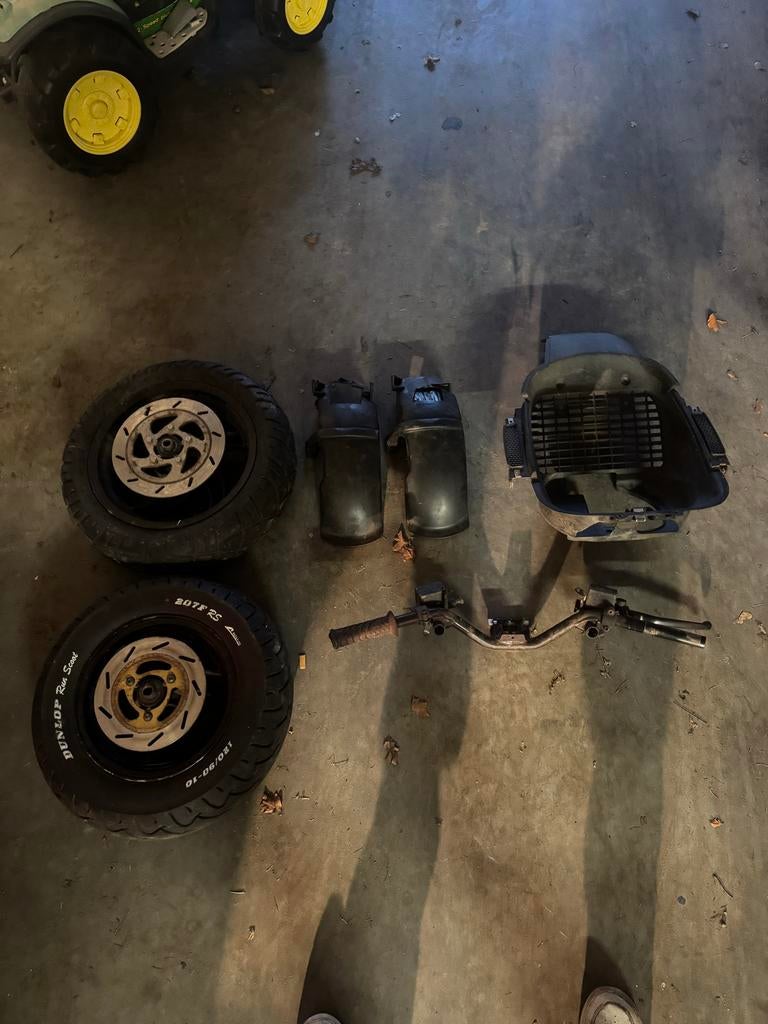 Runner onderdelen!, Motoren, Ophalen