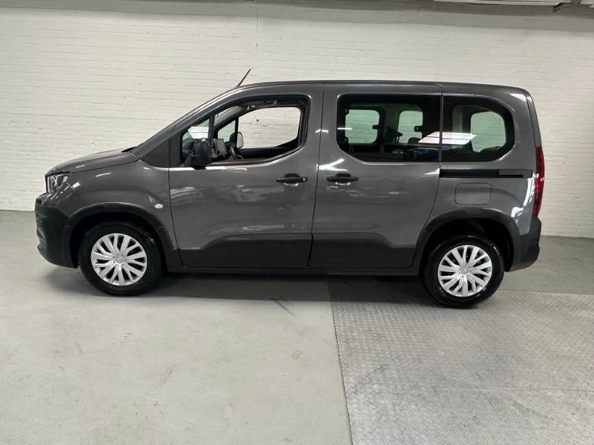 Peugeot Rifter 1.2 Puretech Active AIRCO / NAVI / CRUISE / I, Auto's, Peugeot, Voorwielaandrijving, Gebruikt, 1199 cc, 14 km/l