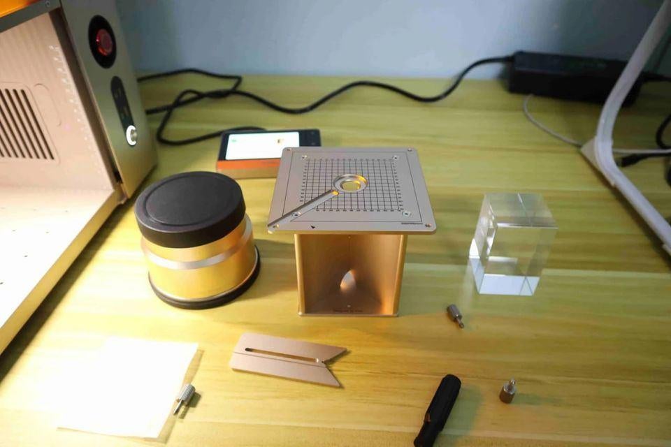 xTool F2 Ultra UV lasergravee rmachine, Computers en Software, 3D-printerbenodigheden, Ophalen of Verzenden, Zo goed als nieuw