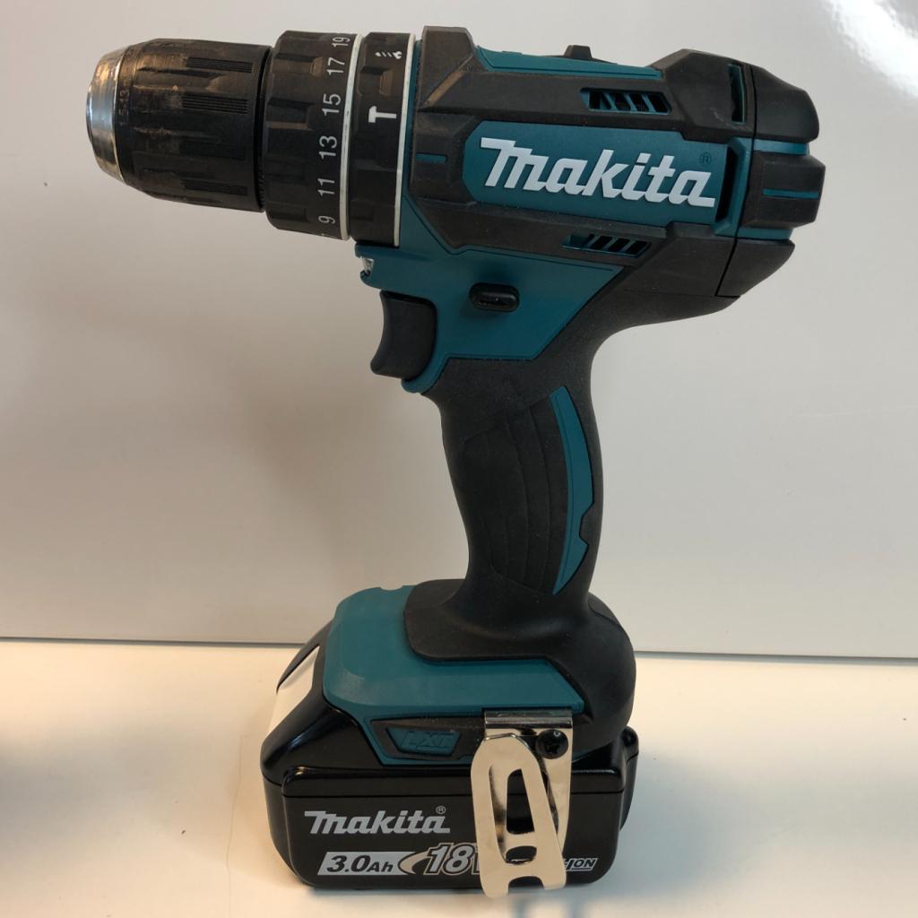 Makita Boorschroefmachine set | 3x accu + lader, Makita, Zo goed als nieuw, Support@makita.com, Makita Corporation, 3-11-8, Sumiyoshi-cho, 
Anjo, Aichi 446-8502
Japan