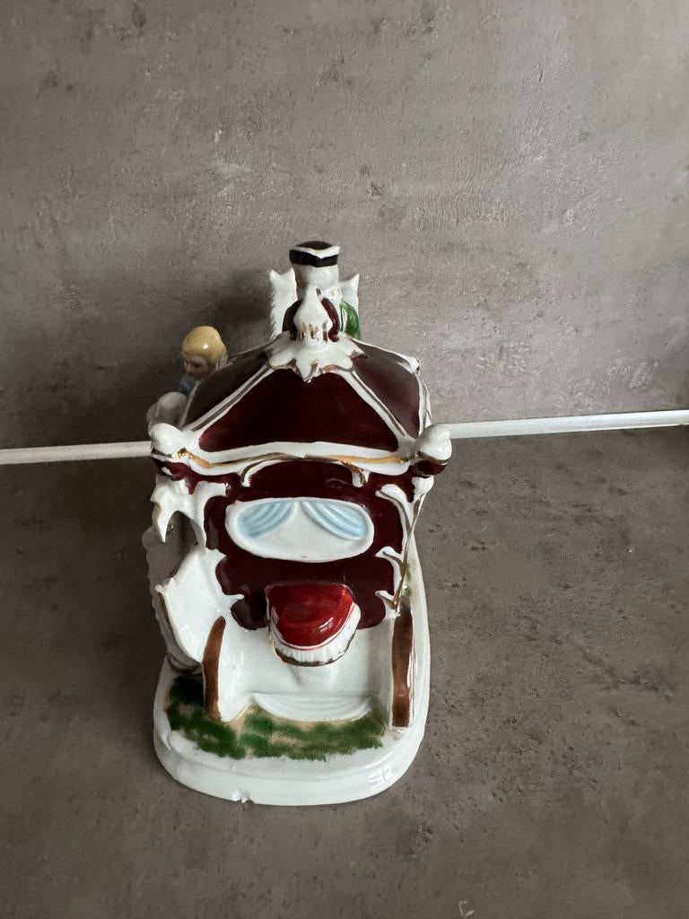 Vintage porseleinen beeld paard en wagen porselein, Antiek en Kunst, Antiek | Porselein, Ophalen of Verzenden