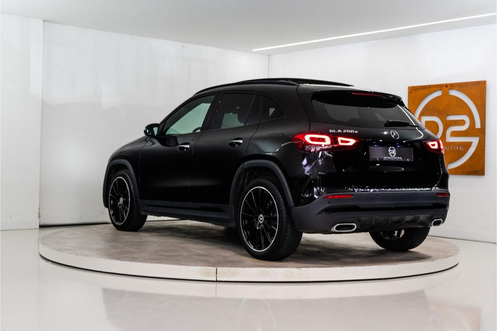 Mercedes-Benz GLA 250 e AMG 218PK | Pano | Sfeer | Carbon |, 12 maanden, 77 km/l, 4 cilinders, Zwart