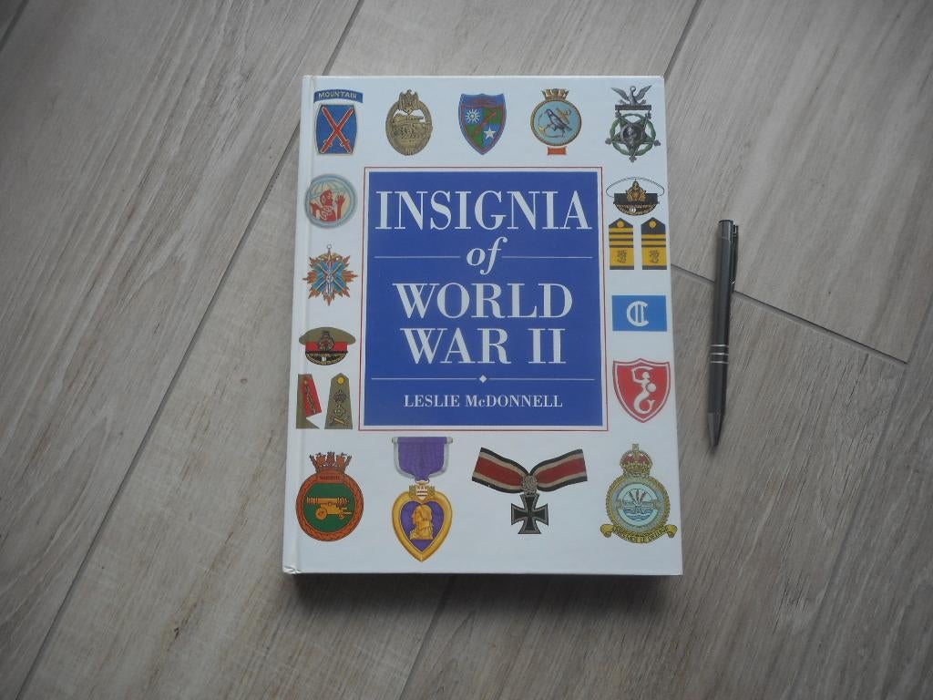 Insignia of WW2, Verzamelen, Militaria | Tweede Wereldoorlog, Verzenden, Engeland