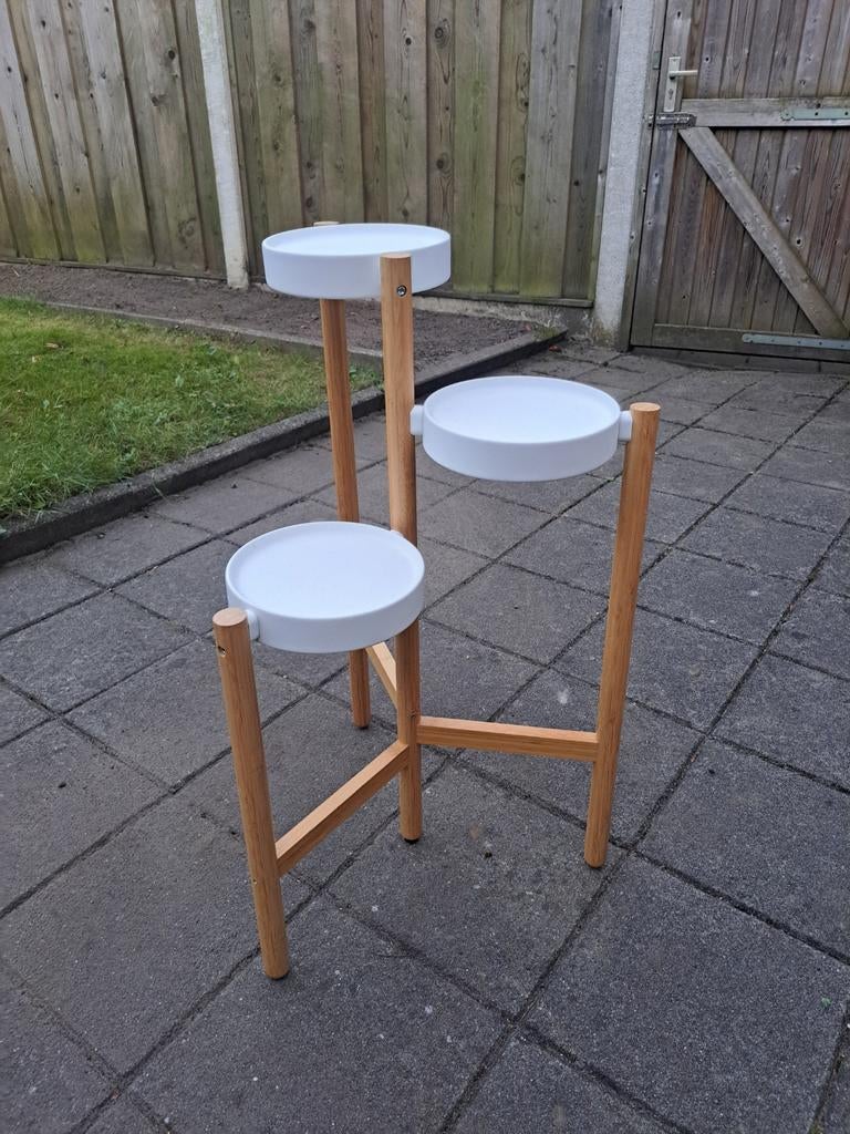 Plantentafeltje Ikea, Ophalen