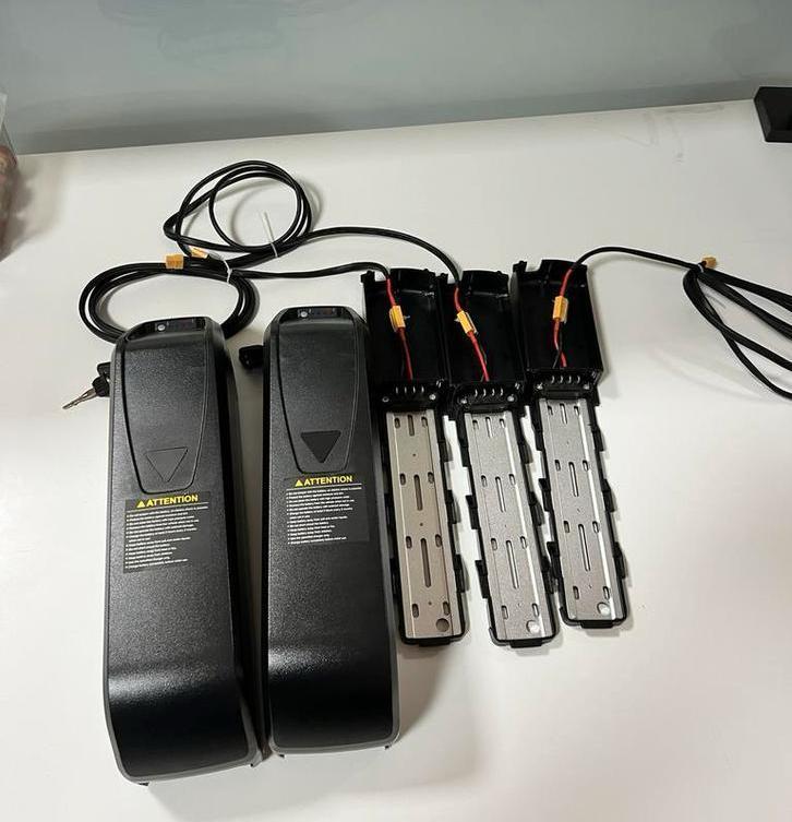 Ouxi V8 / H9 accu + houder nieuw op voorraad, Ophalen of Verzenden, Ouxi, Ouxi, Ouxi