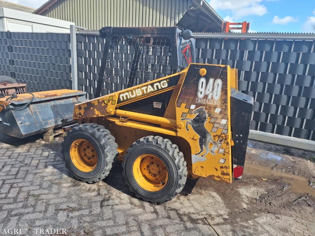 Schranklader Mustang 940 bobcat shovel gehlmax, -, Niet opgegeven, Ophalen of Verzenden, Niet opgegeven