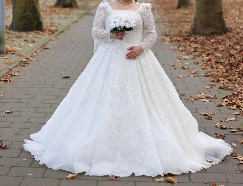 Bruidsjurk + Hennajurk, Ophalen of Verzenden, Zo goed als nieuw, Wit, Trouwjurk