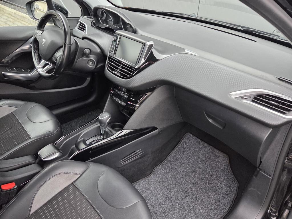 Peugeot 2008 1.2 PureTech Blue Lease Allure, Euro 6, 1199 cc, 1165 kg, Zwart