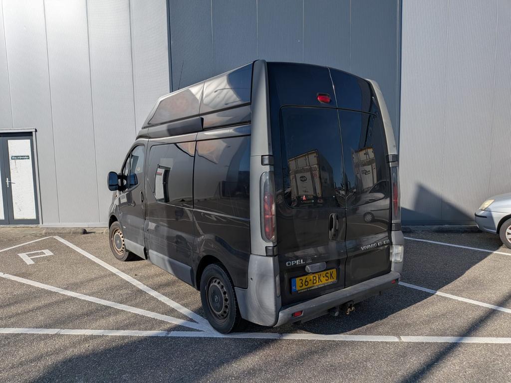 Opel Vivaro 1.9 DI 2.7T L1h1 2003 Rolstoelbus Verhoogd, Auto's, Voorwielaandrijving, 4 cilinders, Origineel Nederlands, Bedrijf