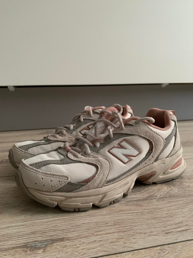 New Balance 530 sneakers - Zo goed als nieuw - Maat 37, Kleding | Dames, Schoenen, Ophalen of Verzenden, Zo goed als nieuw, Sneakers of Gympen