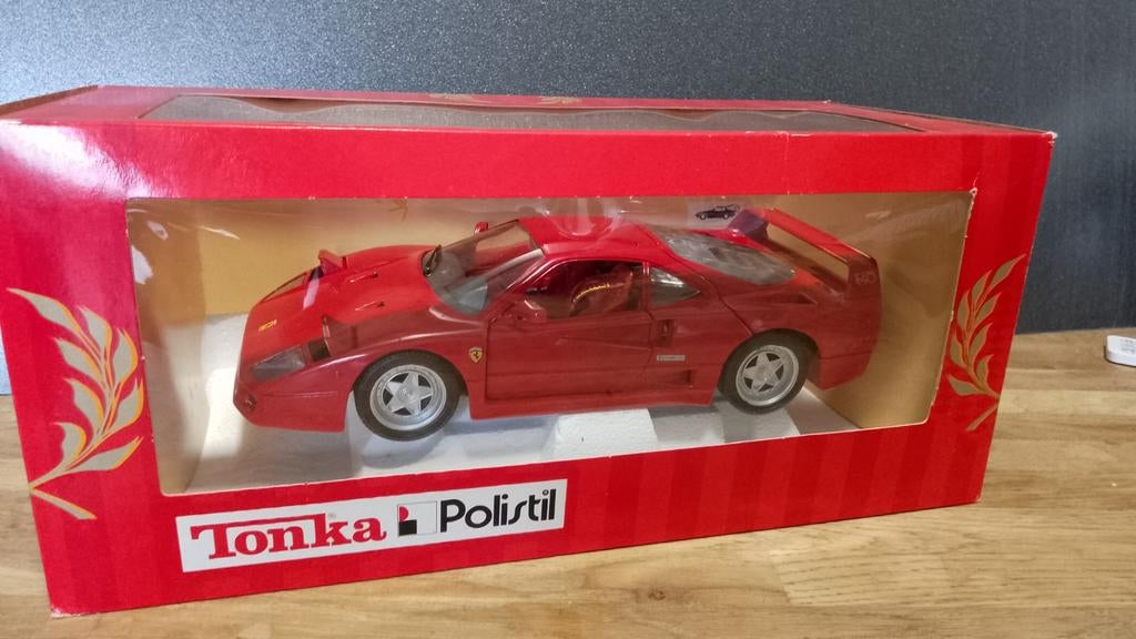 Polistil - Ferrari F40 nieuw in de verpakking 1:18, Hobby en Vrije tijd, Modelauto's | 1:18, Ophalen of Verzenden, Nieuw, Overige merken