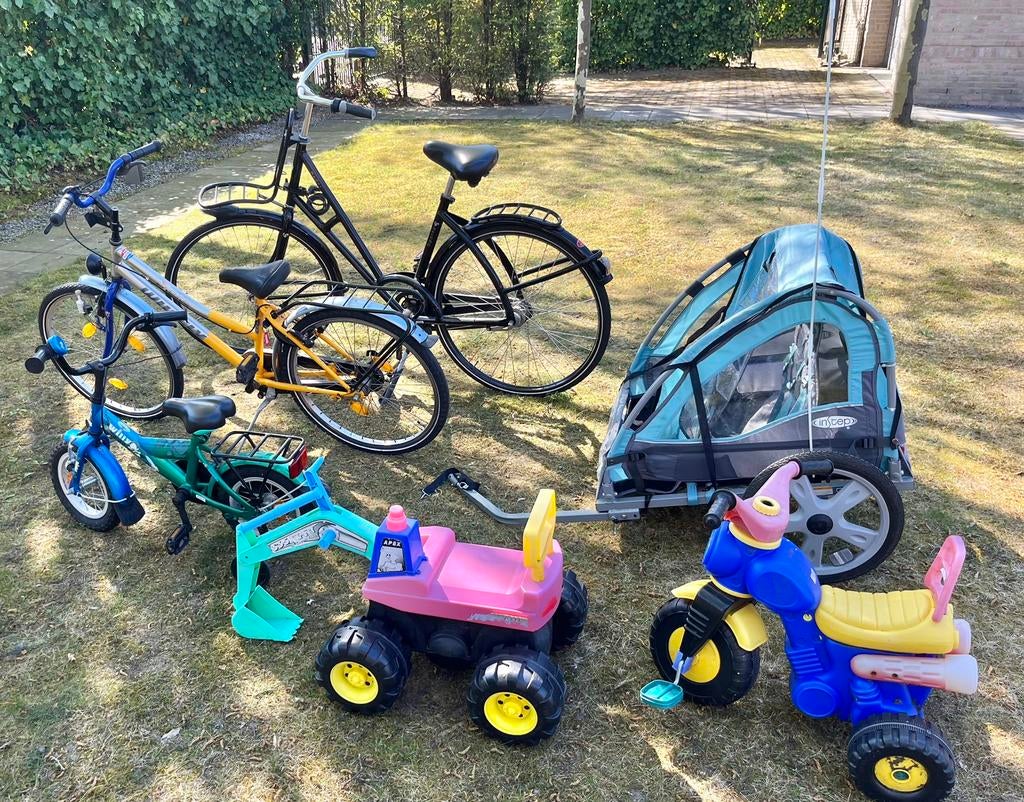 Fietskar, damesfiets, kinder-fiets, -driewieler en -graver, Ophalen, Gebruikt, 1 kind