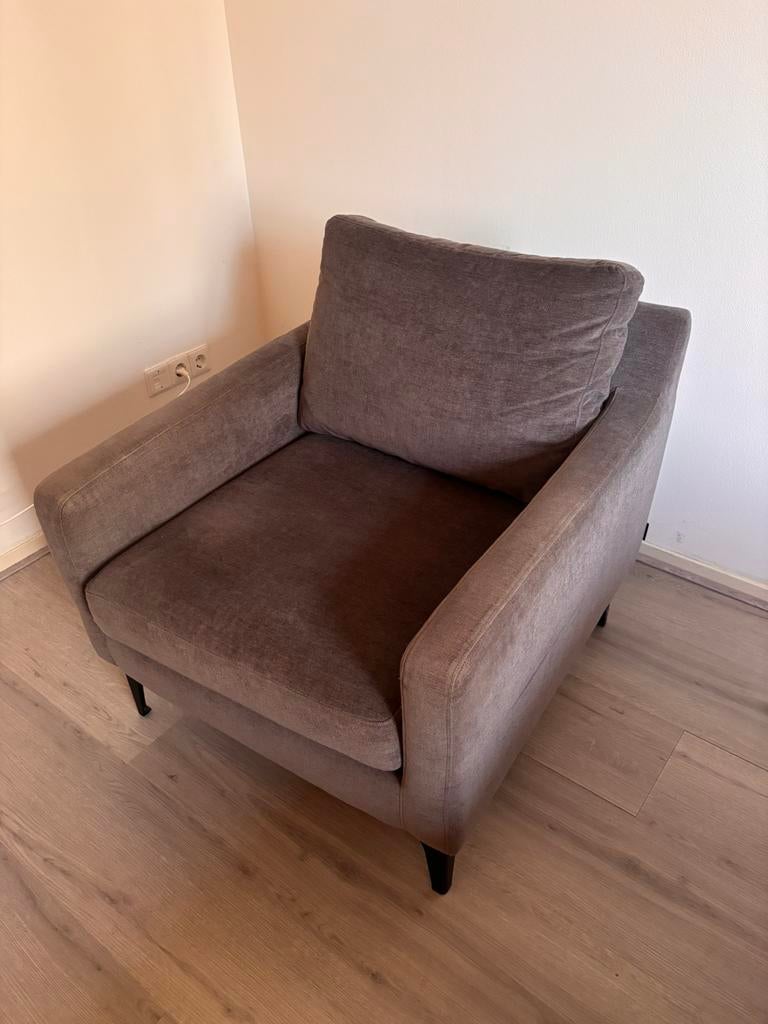 Nette grijze Astha fauteuil, Huis en Inrichting, Fauteuils, Ophalen, Zo goed als nieuw, 75 tot 100 cm, 50 tot 75 cm