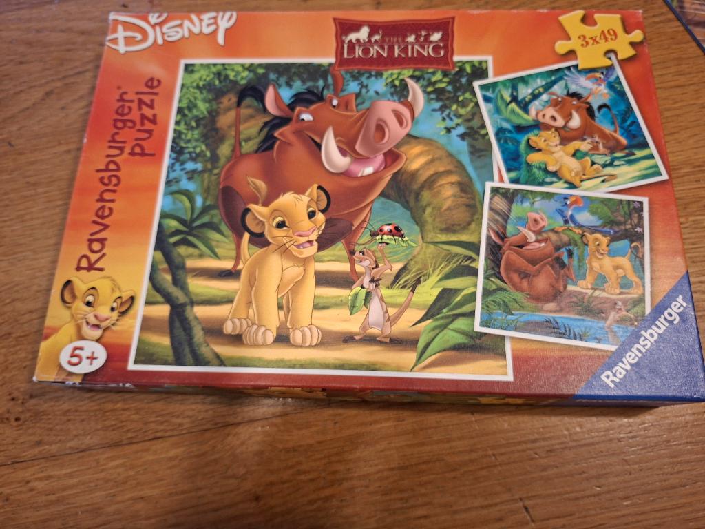 Ravensburger puzzle Disney the lion king 3 x 49, 5+, Ophalen of Verzenden, Leeuwenkoning of Jungle Boek, Zo goed als nieuw