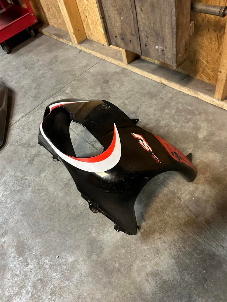 Aprilia rs 50 / rs 125 kuipdelen, Ophalen, Uitlaat