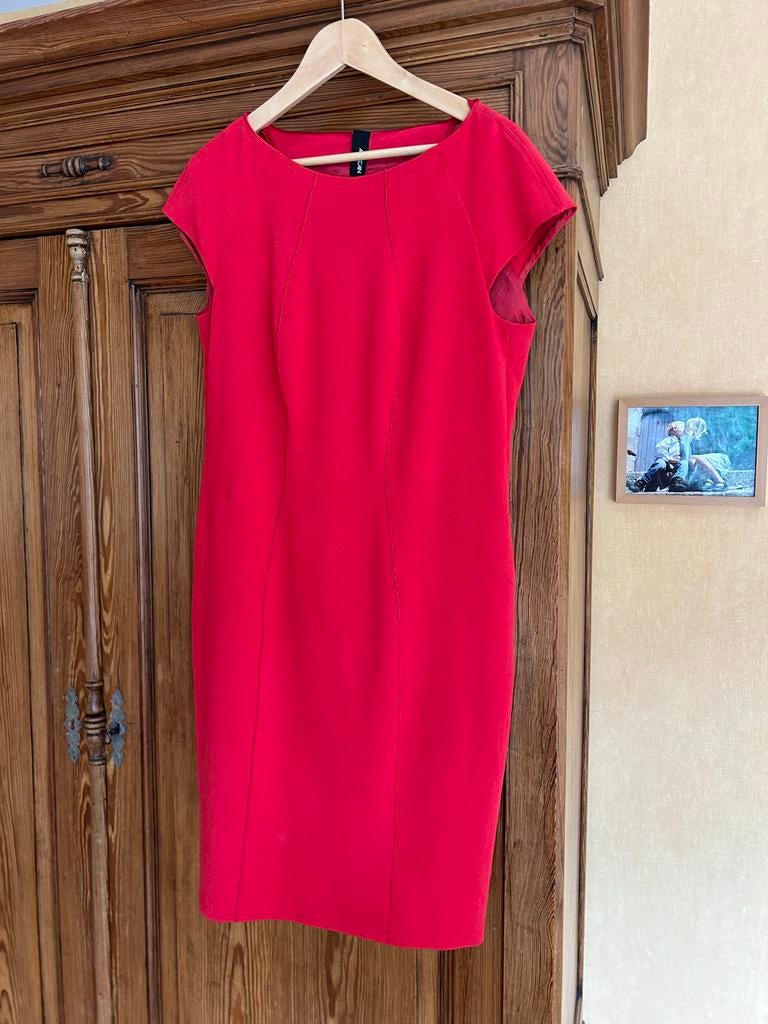 Prachtige MarcCain jurk maat 4, Kleding | Dames, Jurken, Maat 38/40 (M), Nieuw, Ophalen of Verzenden, Knielengte