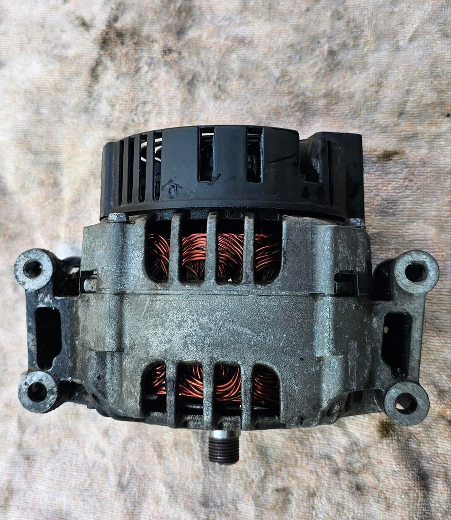 Valeo Dynamo Mercedes-Benz A2711540902 (120A) – M271 Motor, Ophalen of Verzenden, Gebruikt, Mercedes-Benz