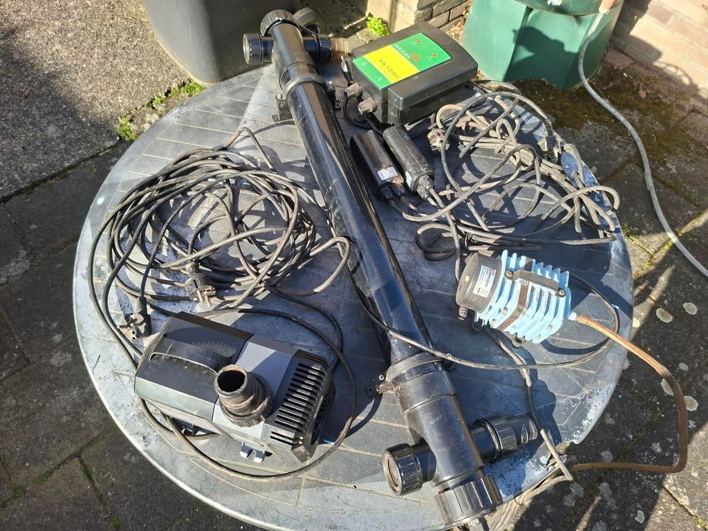 Diverse vijvertoebehoren, Ophalen of Verzenden, Vijverpomp