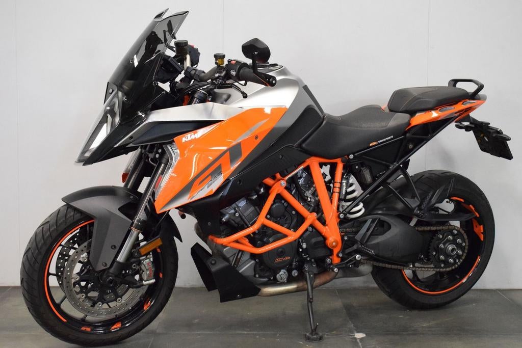KTM 1290 SUPER DUKE GT (bj 2017)